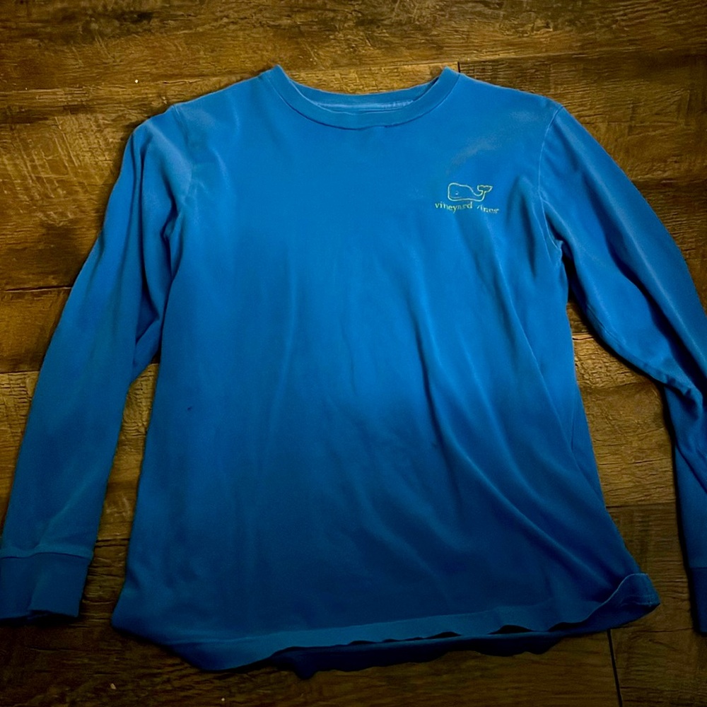 vineyard vines, M